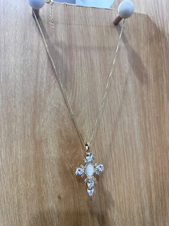 Neiman Marcus Jewelry - Clover Necklace